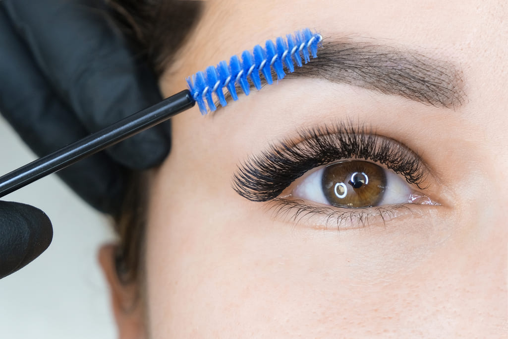 Wimpern färben 